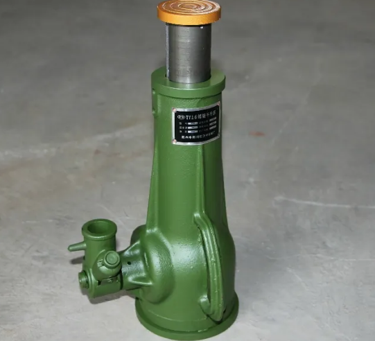 螺旋千斤頂被用于非標托輥架精準調(diào)整工序中