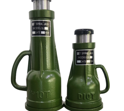 安裝汽車緩沖器時該怎么使用螺旋千斤頂